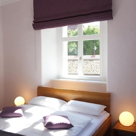 65Qm Wohnung Klosterblick Im Historischen Pfarrhaus Pielenhofen Bagian luar foto
